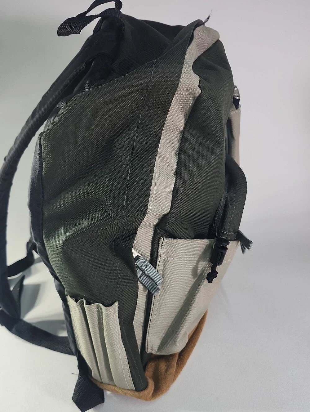 CompactTeam Olive and Tan Men's Mini Backpack with Accessory Pouch